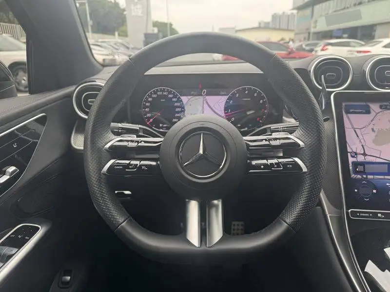 Mercedes-Benz GLC Coupe 2025 GLC 260 4MATIC Coupe SUV — 15