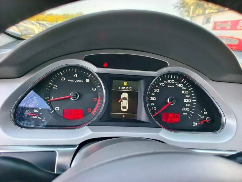 Audi A6L 2011 2.0 TFSI Automatic Standard Model — 11