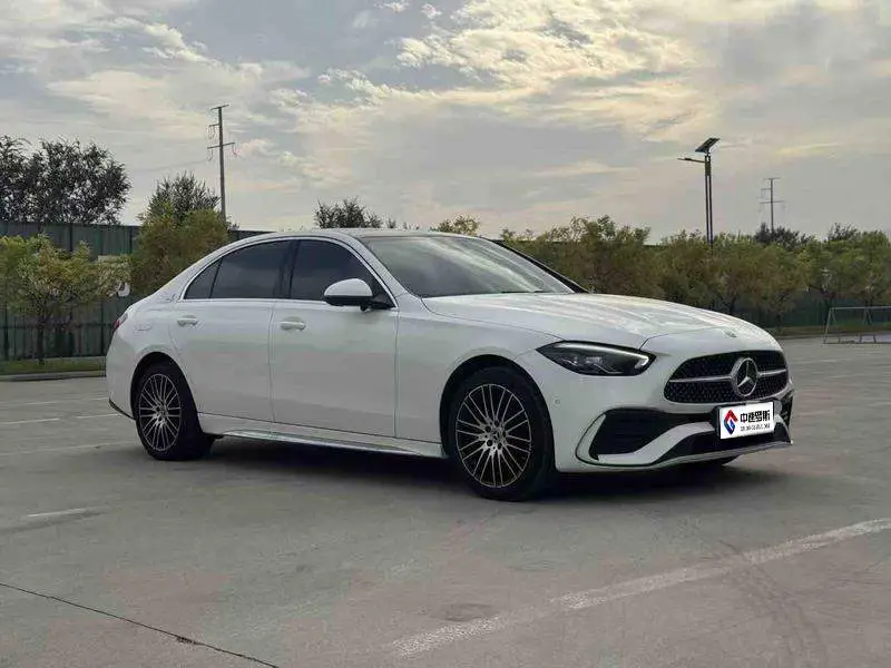 Mercedes-Benz C-Class 2024 C 260 L Sport Edition — 3