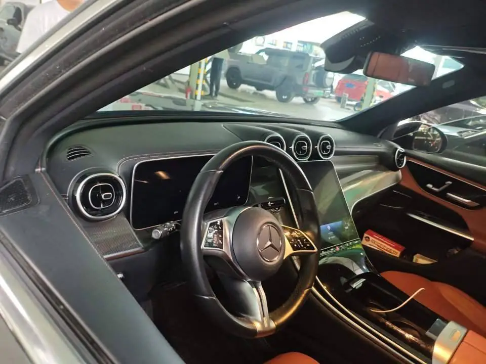 Mercedes-Benz GLC 2023 GLC 260 L 4MATIC Dynamic 5-seater — 7