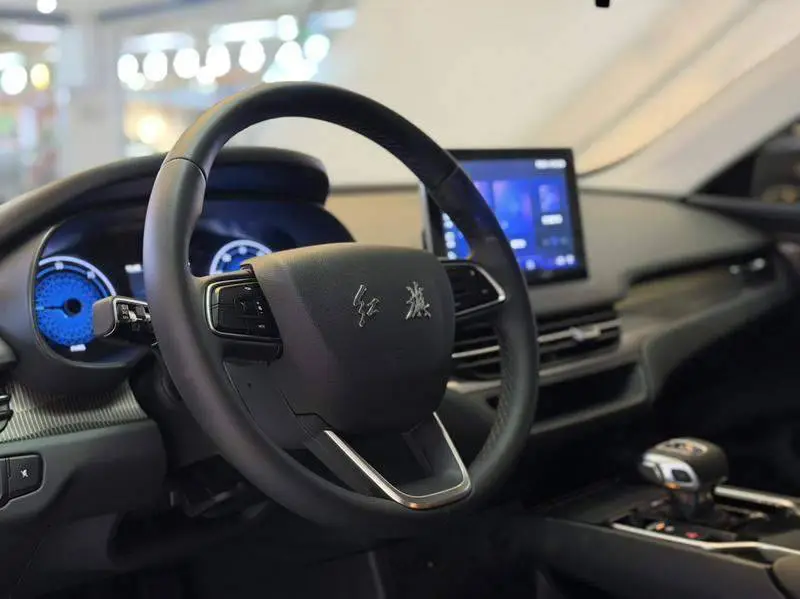 Hongqi E-QM5 2023 modified basic travel version — 11
