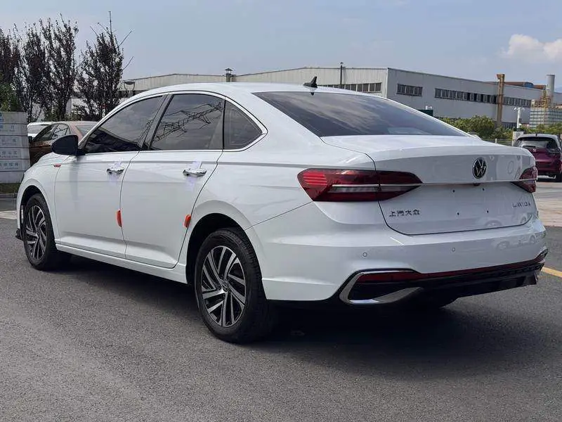 Lavida 2024 1.5L Automatic 5 Million Edition — 5