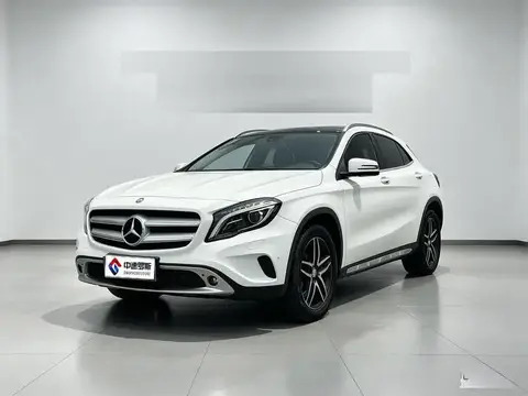 Mercedes-Benz GLA 2015 GLA 200 Fashion Edition