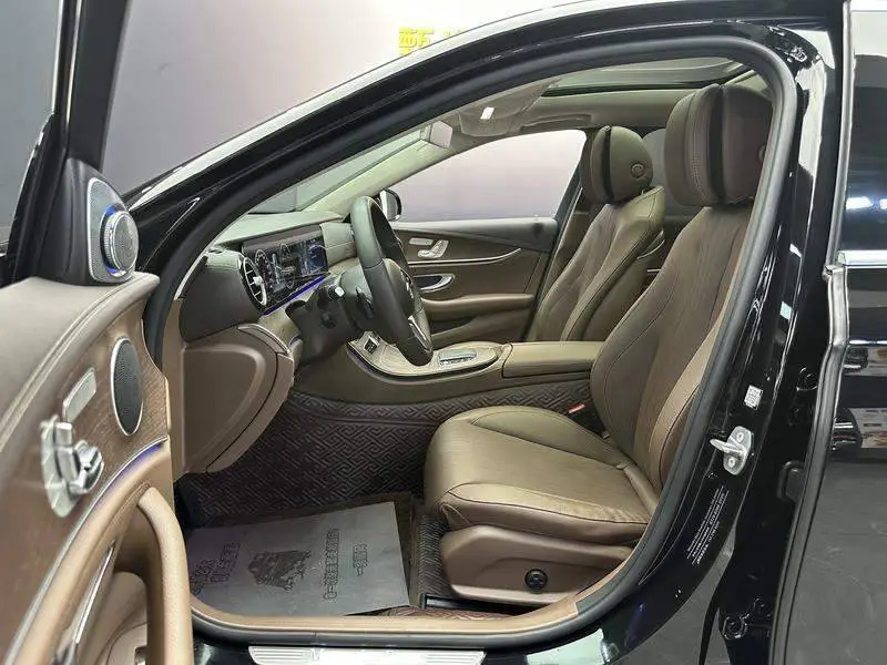 Mercedes-Benz E-Class 2019 E 300 L Fashion Edition — 6