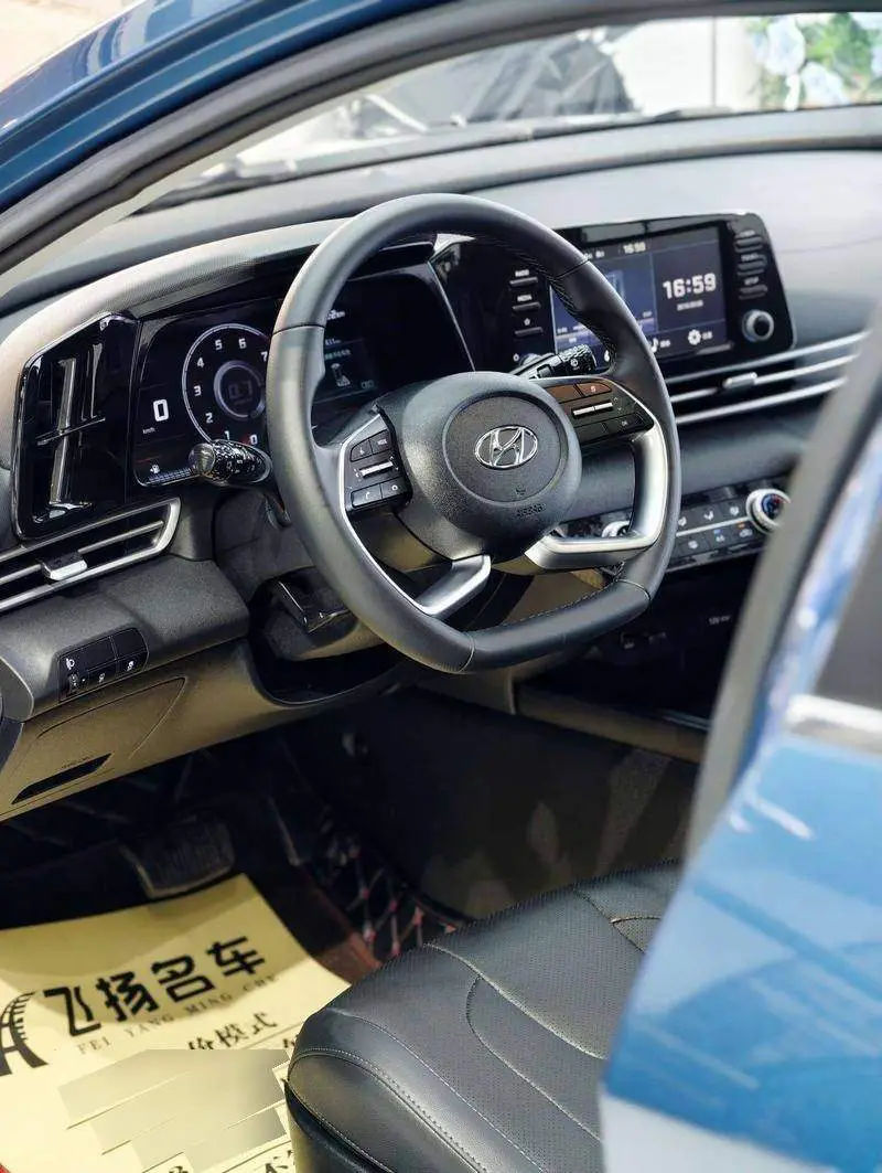 Elantra 2022 240TGDi DCT GLX Elite Edition — 8