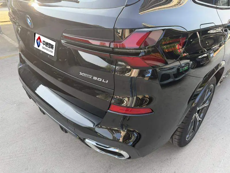 BMW X5 2026 xDrive 40Li M Sport Night Package — 9