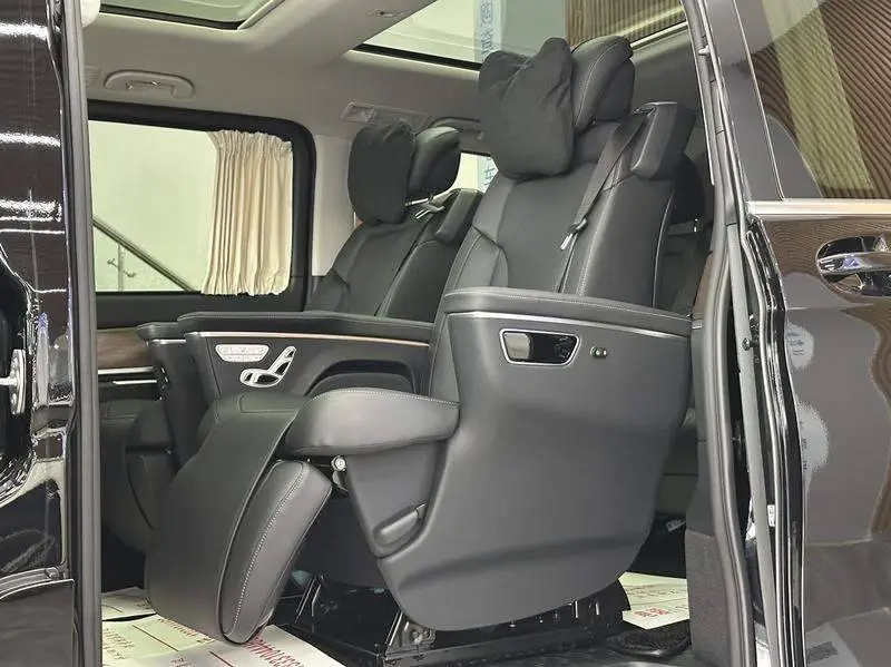 Mercedes-Benz V-Class 2020 V 260 L Long Wheelbase Luxury Edition — 14