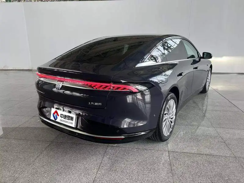 Buick L7 2025 Avenir — 7