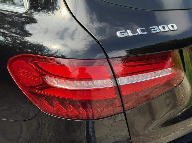 Mercedes-Benz GLC 2018 GLC 300 4MATIC Dynamic — 10