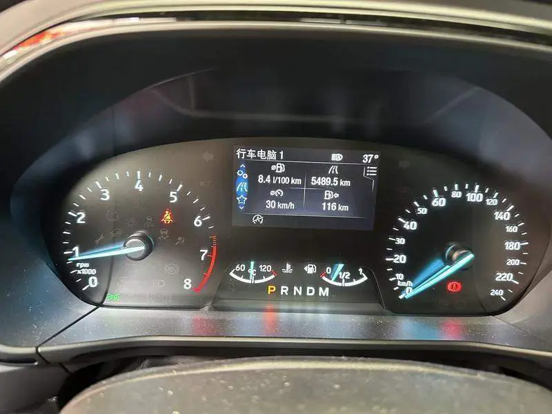 Fox 2019 Hatchback EcoBoost 180 Automatic ST Line — 12
