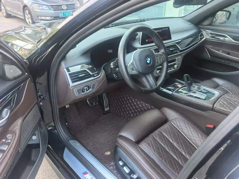 BMW 7 Series 2019 740Li Leading Luxury Package — 9