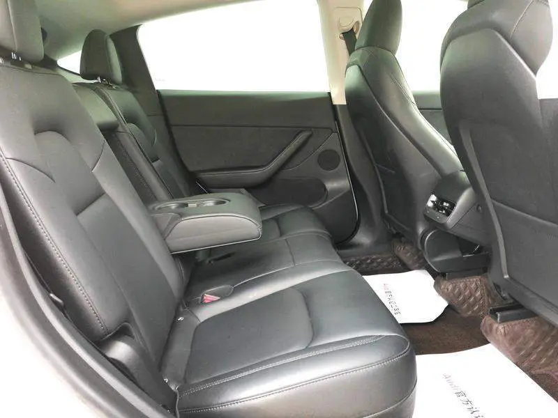 Model Y 2024 rear-wheel drive version — 16