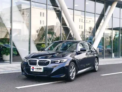 BMW i3 2022 eDrive 35 L