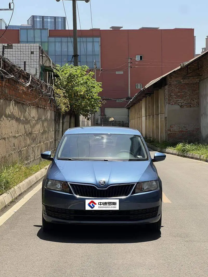 Xindong 2014 1.6L Automatic Enjoy Edition — 2