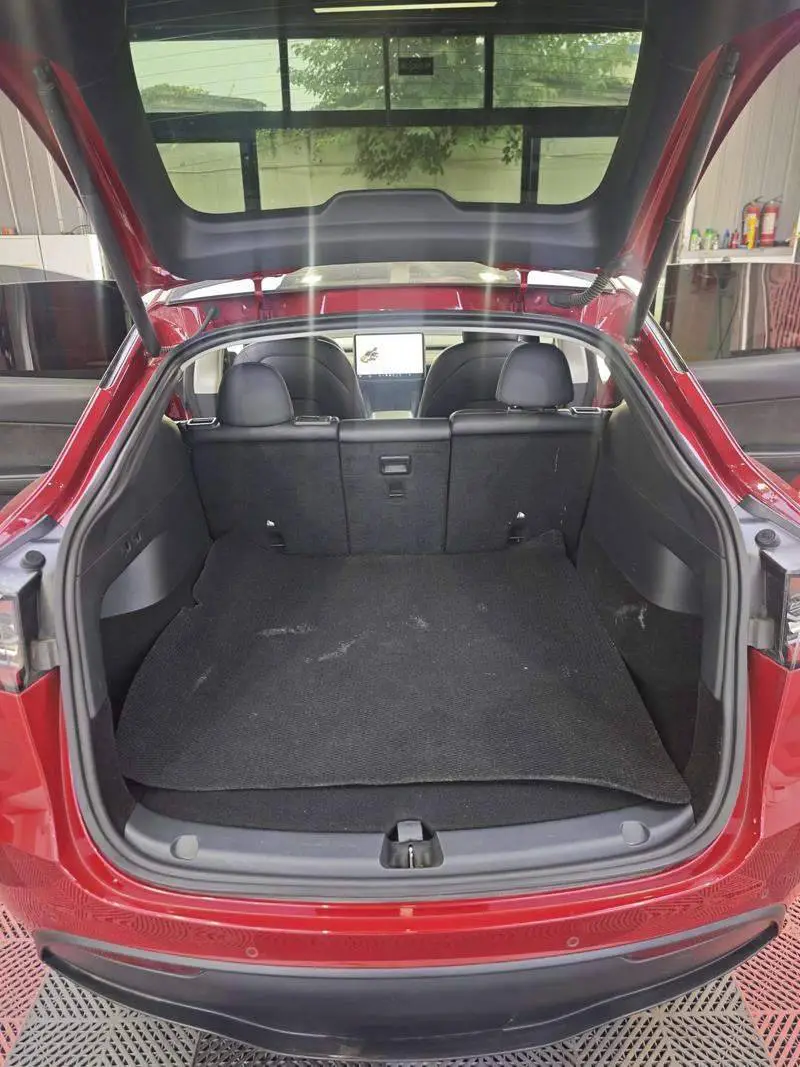 Model Y 2021 Long Range All-Wheel Drive — 12