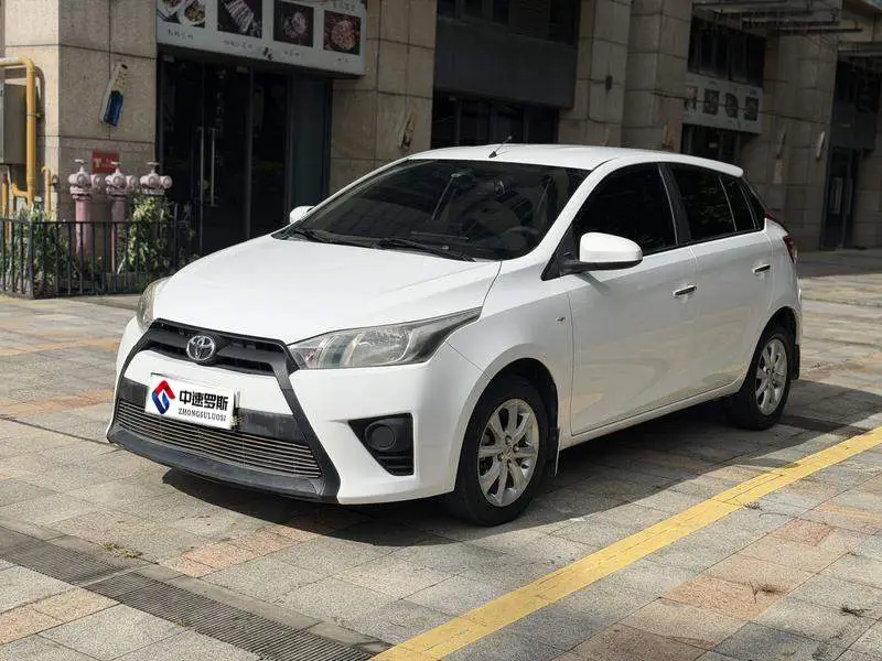 YARiS L 2014 1.3E Automatic Charm Edition
