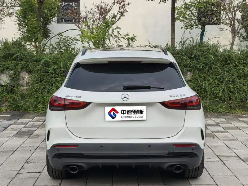 Mercedes-Benz GLA AMG 2021 AMG GLA 35 4MATIC — 6
