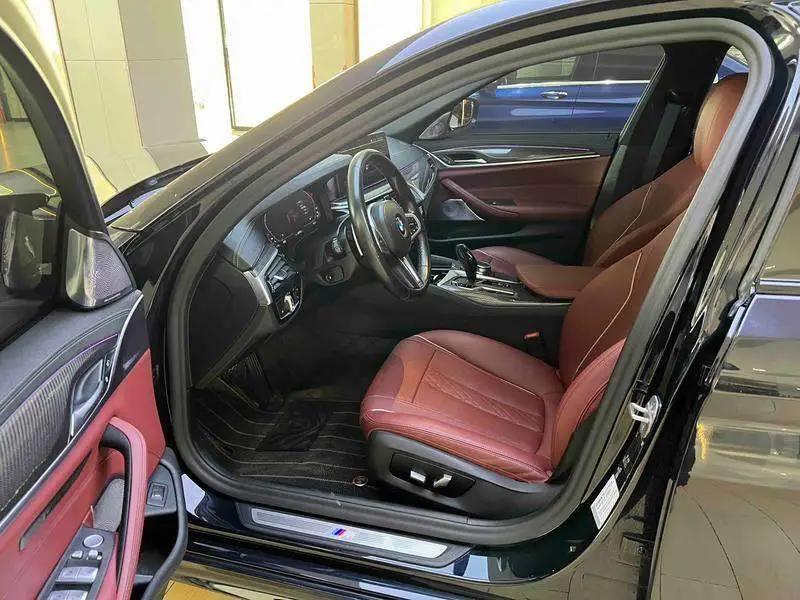 BMW 5 Series 2021 530Li Leading M Sport Package — 9