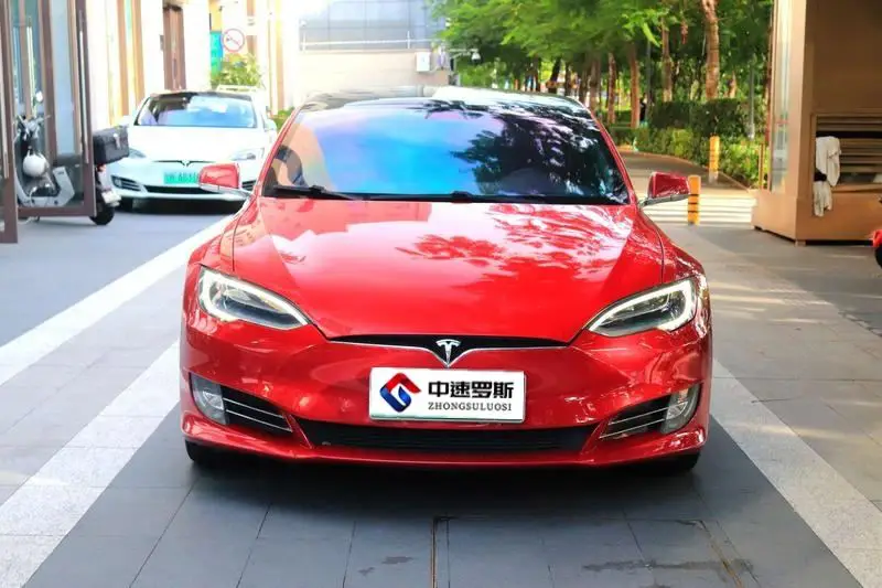 Model S 2020 Performance — 2