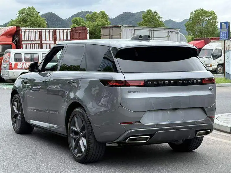 Range Rover Sport 2024 400PS Dynamic HSE — 5