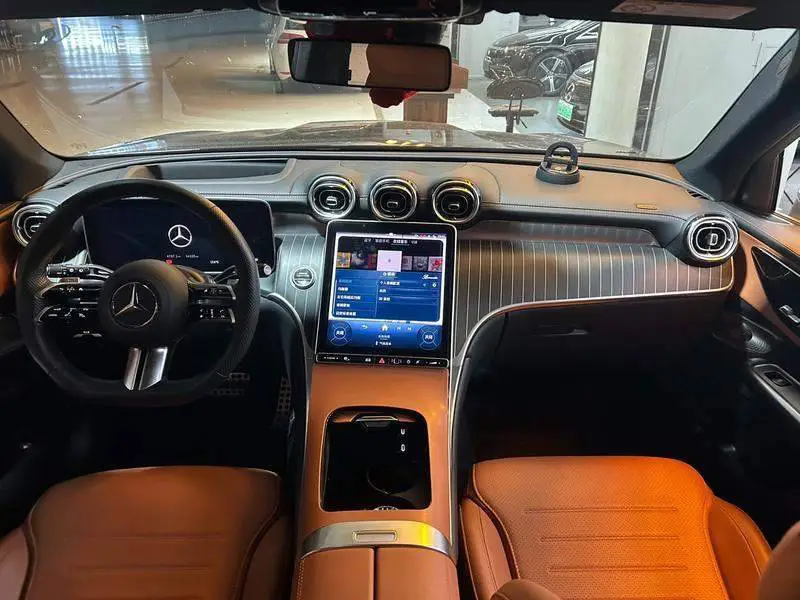 Mercedes-Benz GLC 2024 GLC 300 L 4MATIC Luxury 7-seater — 8