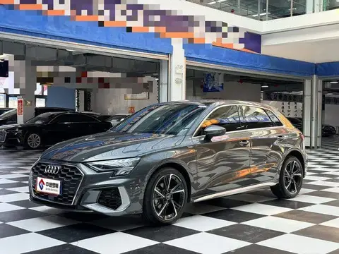 Audi A3 2023 Sportback 35 TFSI facelift: stylish and sporty