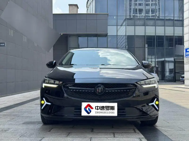 Regal 2023 552T Smart Edition — 2