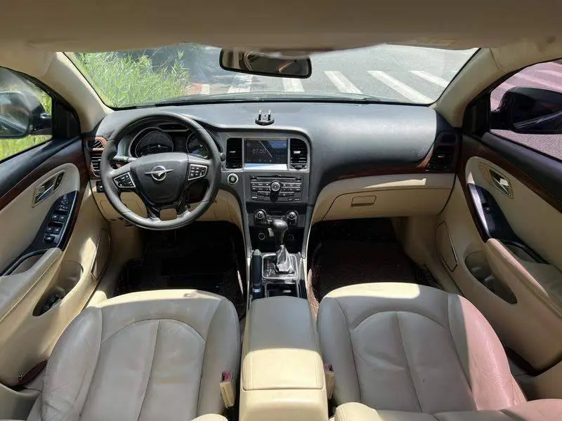 Haima M8 2017 1.8T Automatic — 9