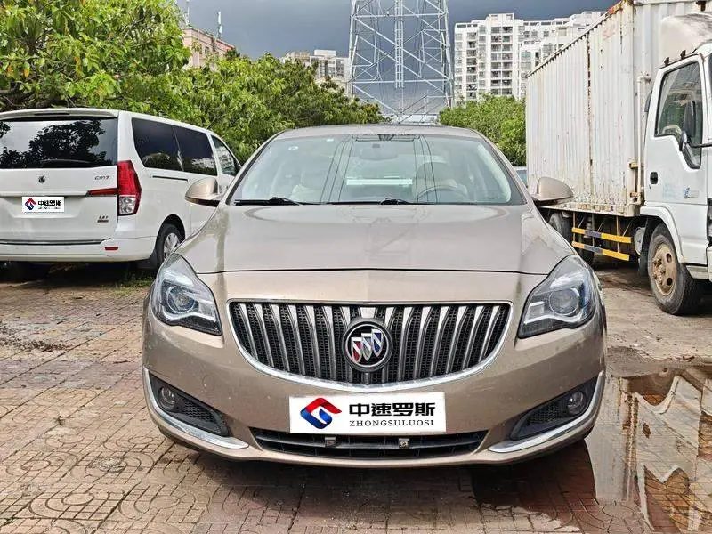 Regal 2015 2.0L Leading Fashion Model — 2