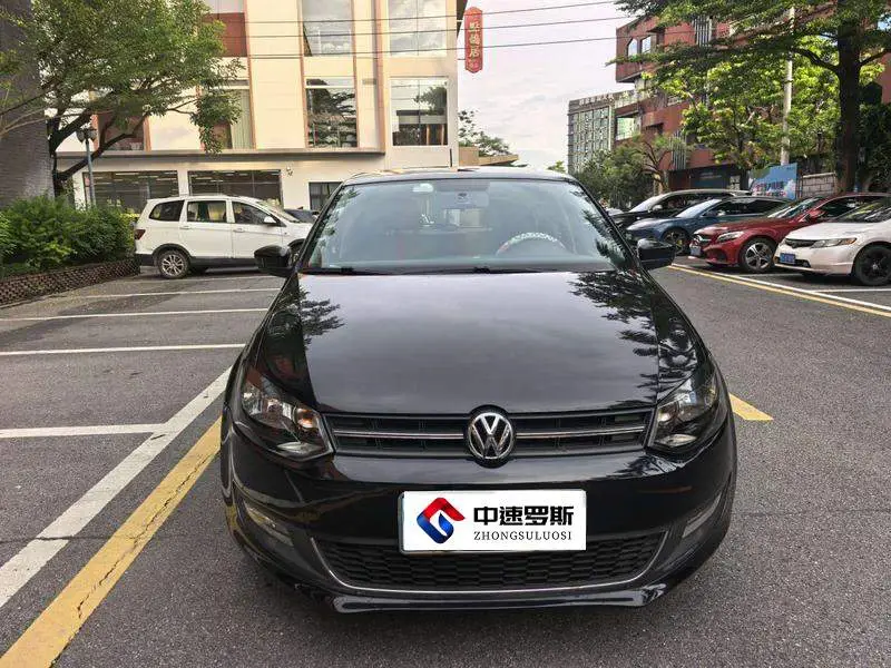 Polo 2013 1.6L Automatic Luxury Edition — 2