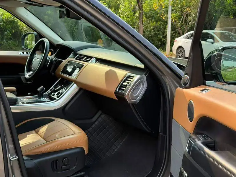 Range Rover Sport 2021 3.0 L6 Black Edition — 6