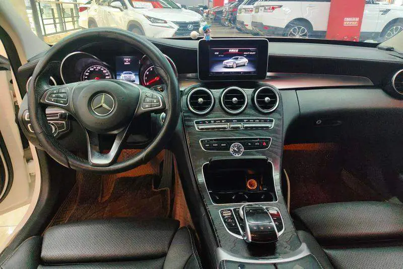 Mercedes-Benz C-Class 2015 C 180 L Sport — 12