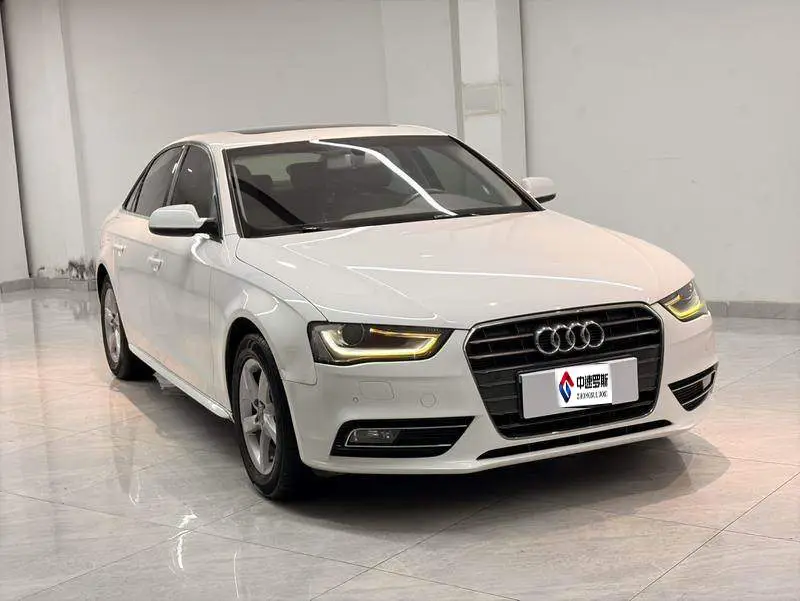 Audi A4L 2013 35 TFSI Automatic Standard Model — 3
