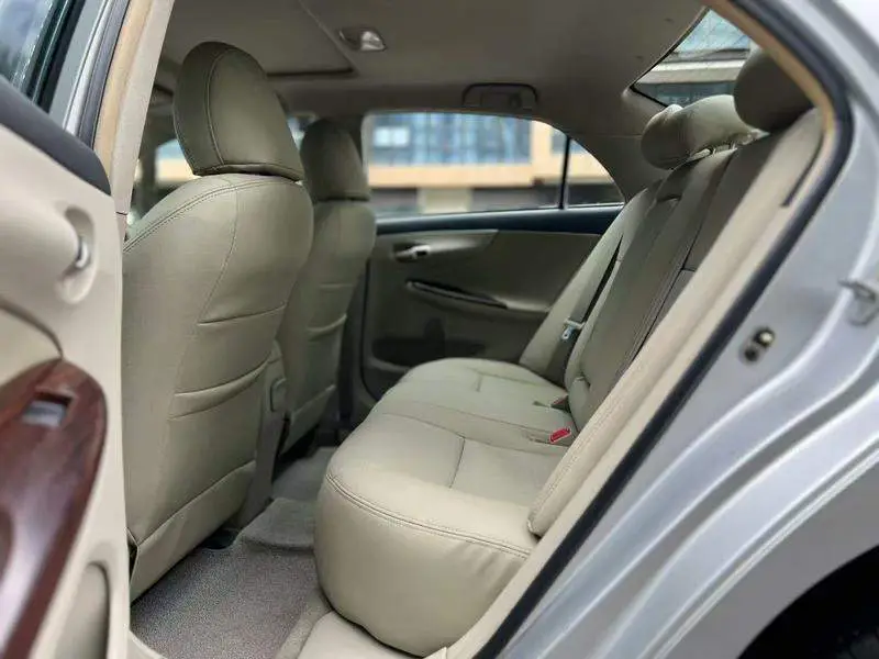 Corolla 2011 1.8L CVT GL-i — 9