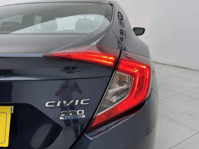 Civic 2019 220TURBO CVT Dynamic Edition National VI — 9
