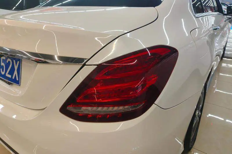 Mercedes-Benz C-Class 2015 C 180 L Sport — 11