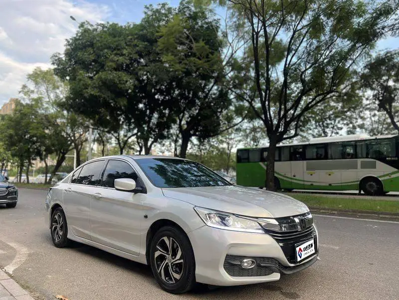 Accord 2016 2.0L Comfort Edition — 3