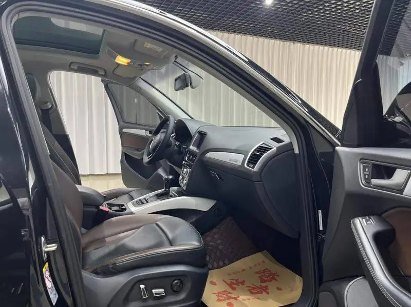 Audi Q5 2018 Collector's Edition 40 TFSI Technology Edition — 16
