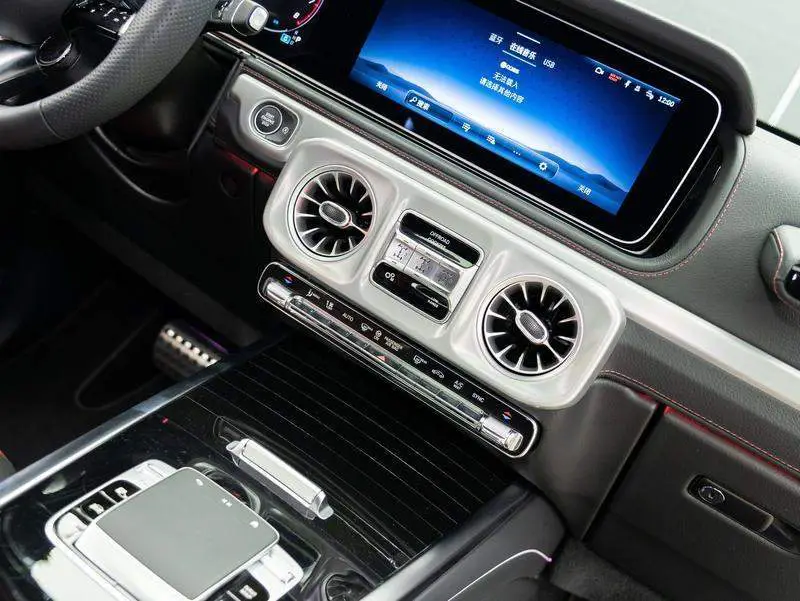 Mercedes-Benz G-Class AMG 2025 AMG G 63 — 6