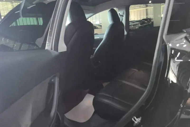 Model Y 2022 facelifted rear-wheel drive version — 15