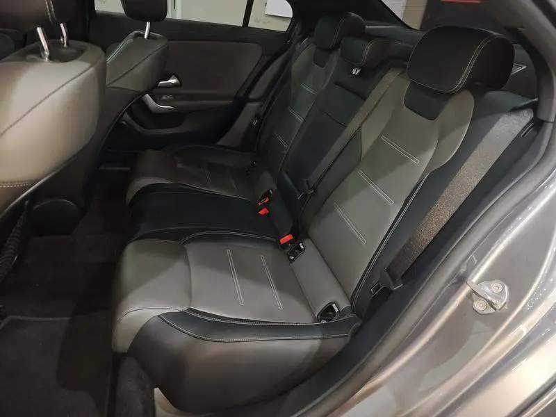 Mercedes-Benz A-Class AMG 2020 AMG A 35 L 4MATIC — 12