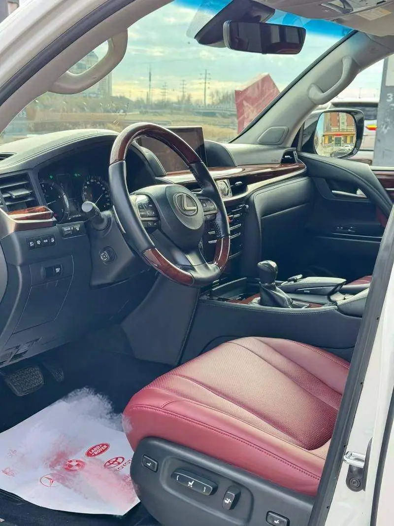 Lexus LX 2016 570 Premium Luxury Edition — 7