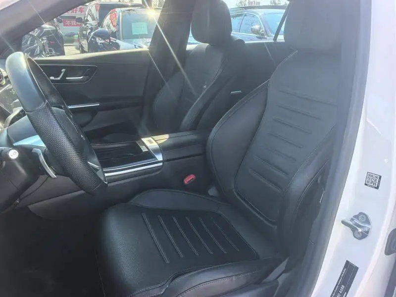 Mercedes-Benz C-Class 2022 C 200 L Sport — 17