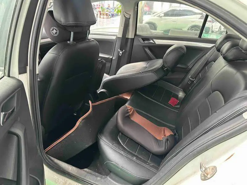 Jetta 2015 1.6L Manual Comfort — 8