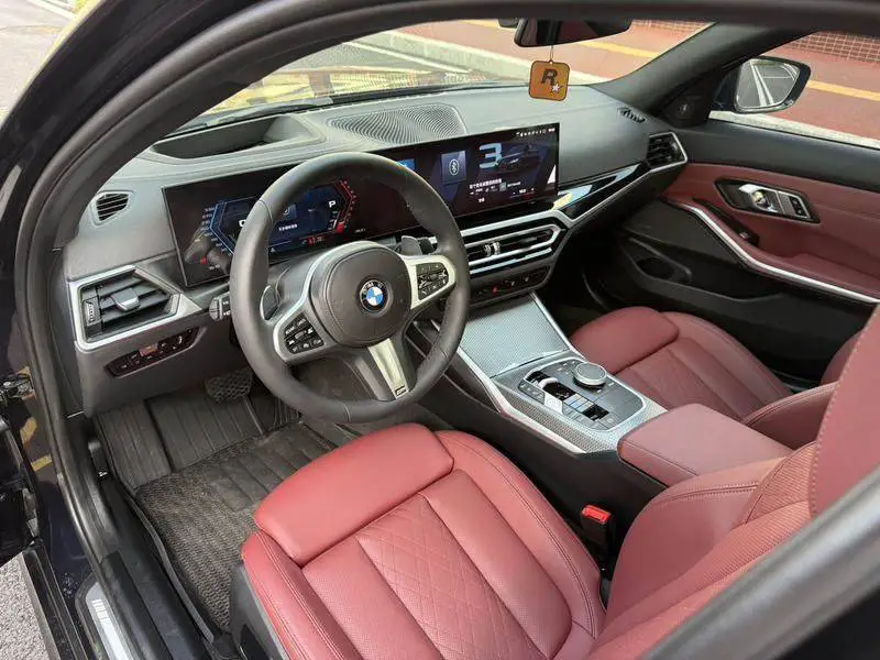 BMW 3 Series 2023 330Li M Sport Night Edition — 17