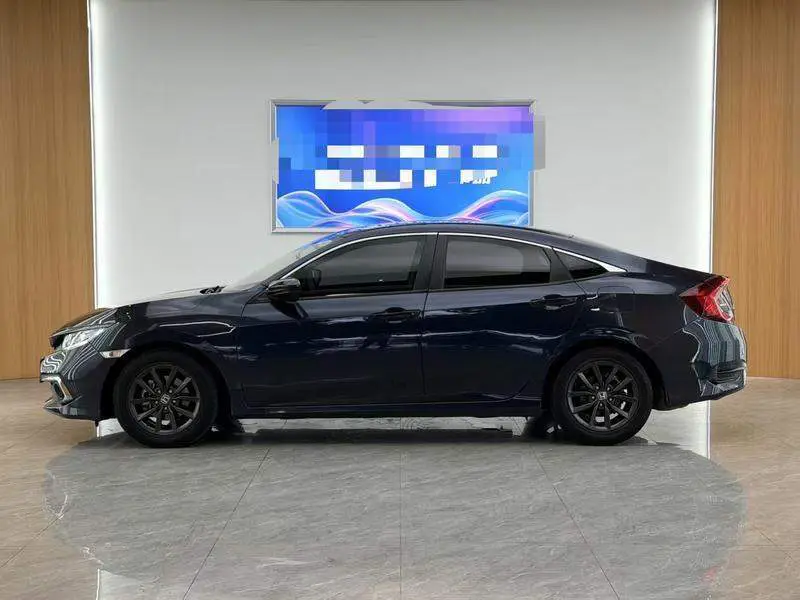 Civic 2019 220TURBO CVT Dynamic Edition National V — 4
