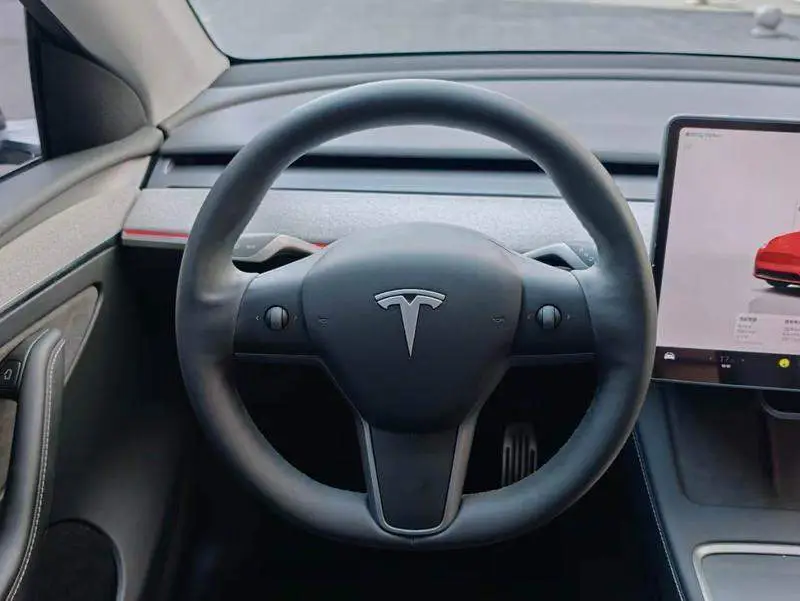 Model Y 2024 rear-wheel drive version — 10