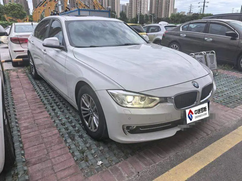 BMW 3 Series 2014 320Li Fashion Edition — 2
