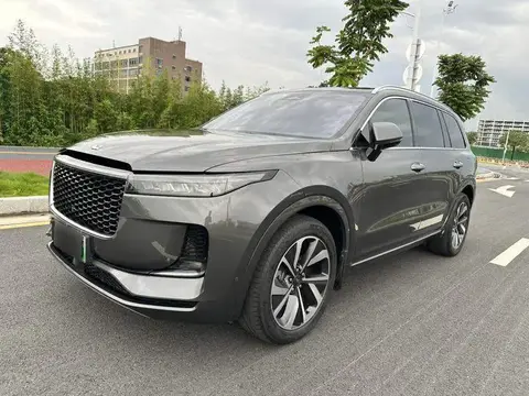 Ideal ONE 2021 Extended Range 6-seater Edition