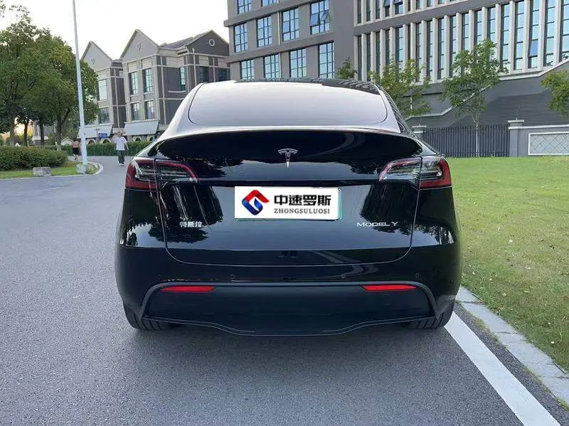 Model Y 2023 rear-wheel drive version — 5
